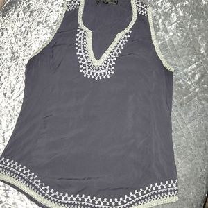 💛5 FOR $20 Sale💛 Vici collection by Lovestitch Gray Embroidered Sleeveless Top